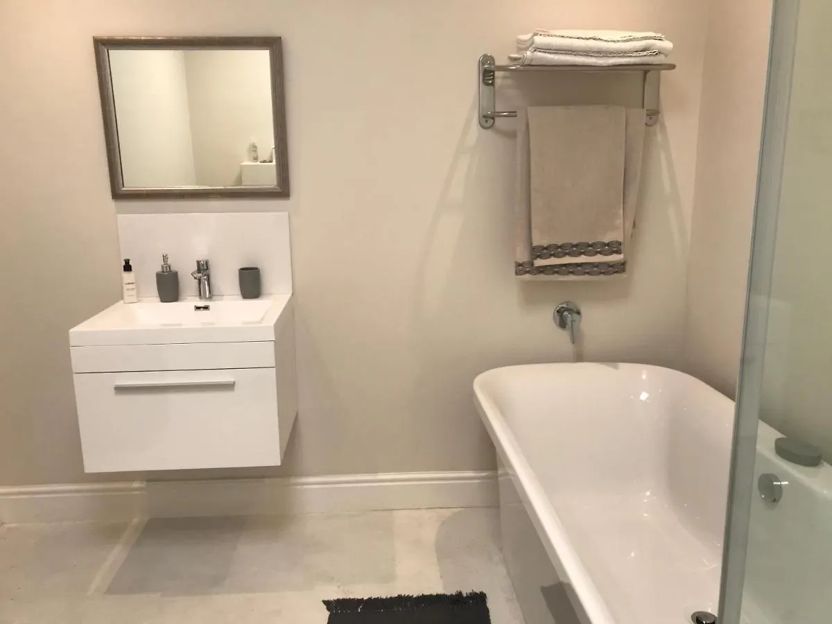 1 On Mona B & B Cape Town South Africa