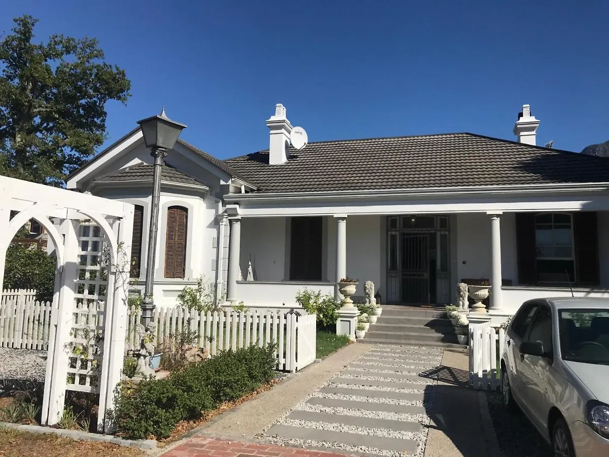 1 On Mona B & B Cape Town 0*,  South Africa
