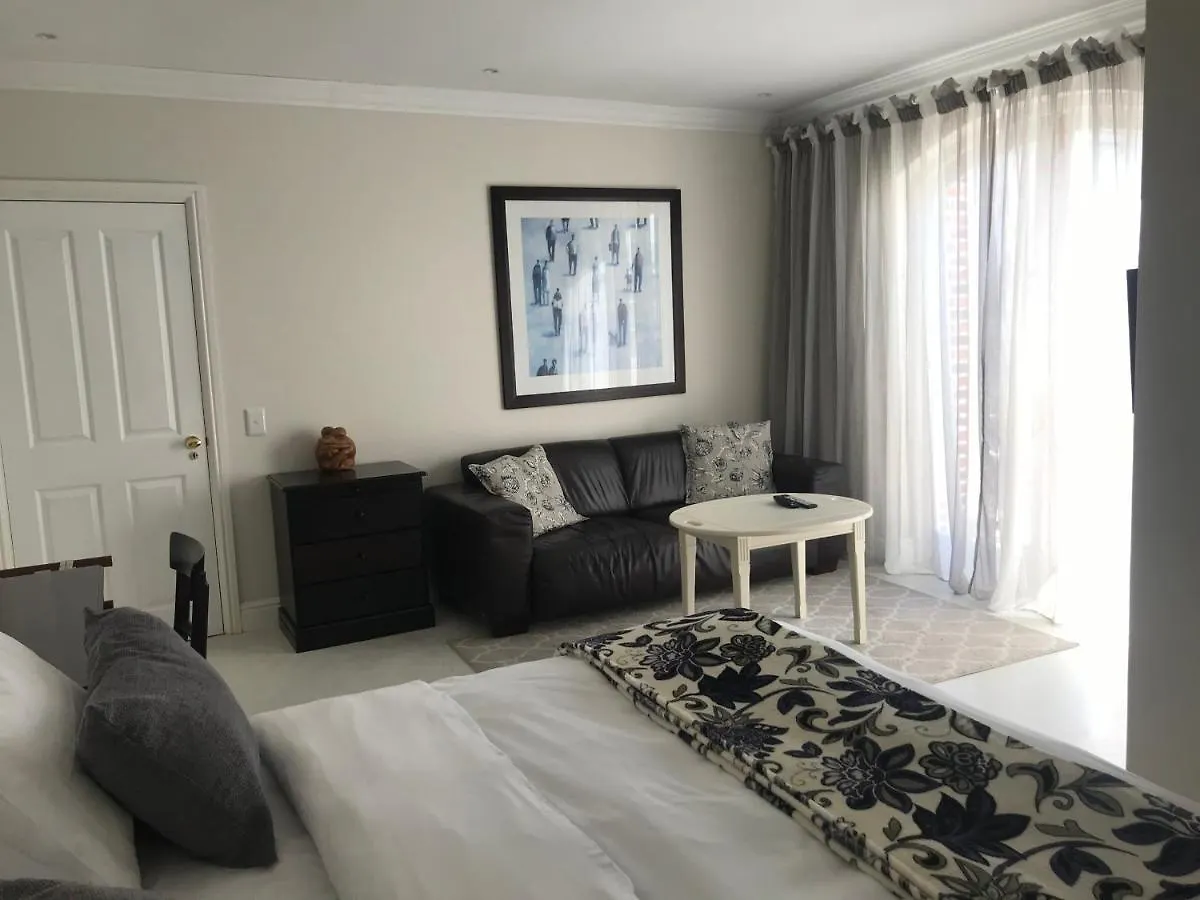1 On Mona B & B Cape Town South Africa